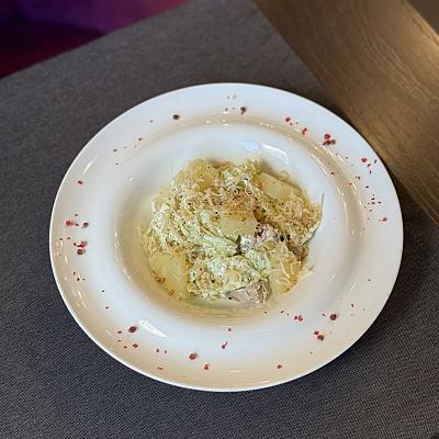 1. Из курочки с ананасом