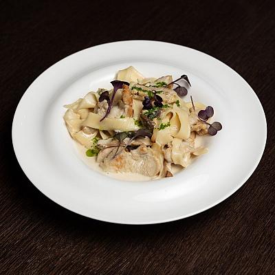 Паста с индейкой и грибами