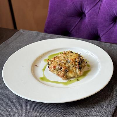 3. Отбивная из свинины с соусом из шампиньонов