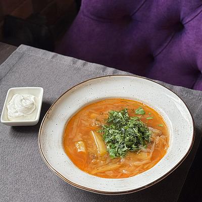 2. Щи со сметаной